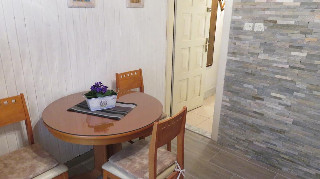 Center Apartment Neno Split Exterior photo